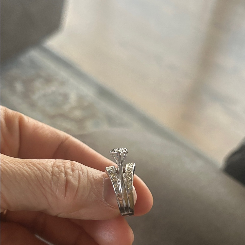 Elegant Silver Women's Ring Size 6 - Picture 7 of 10